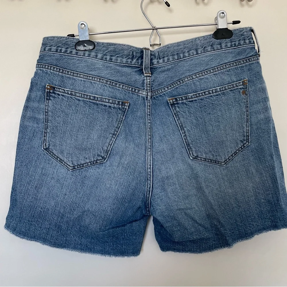 Madewell women’s light wash denim boyshort size 29